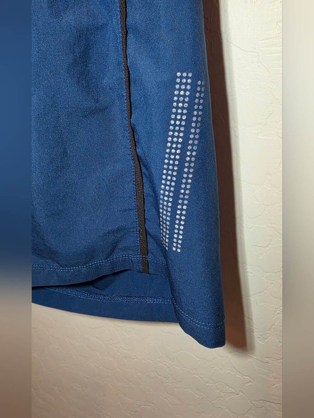 Salomon men's athletic shorts - Picture 3 of 13